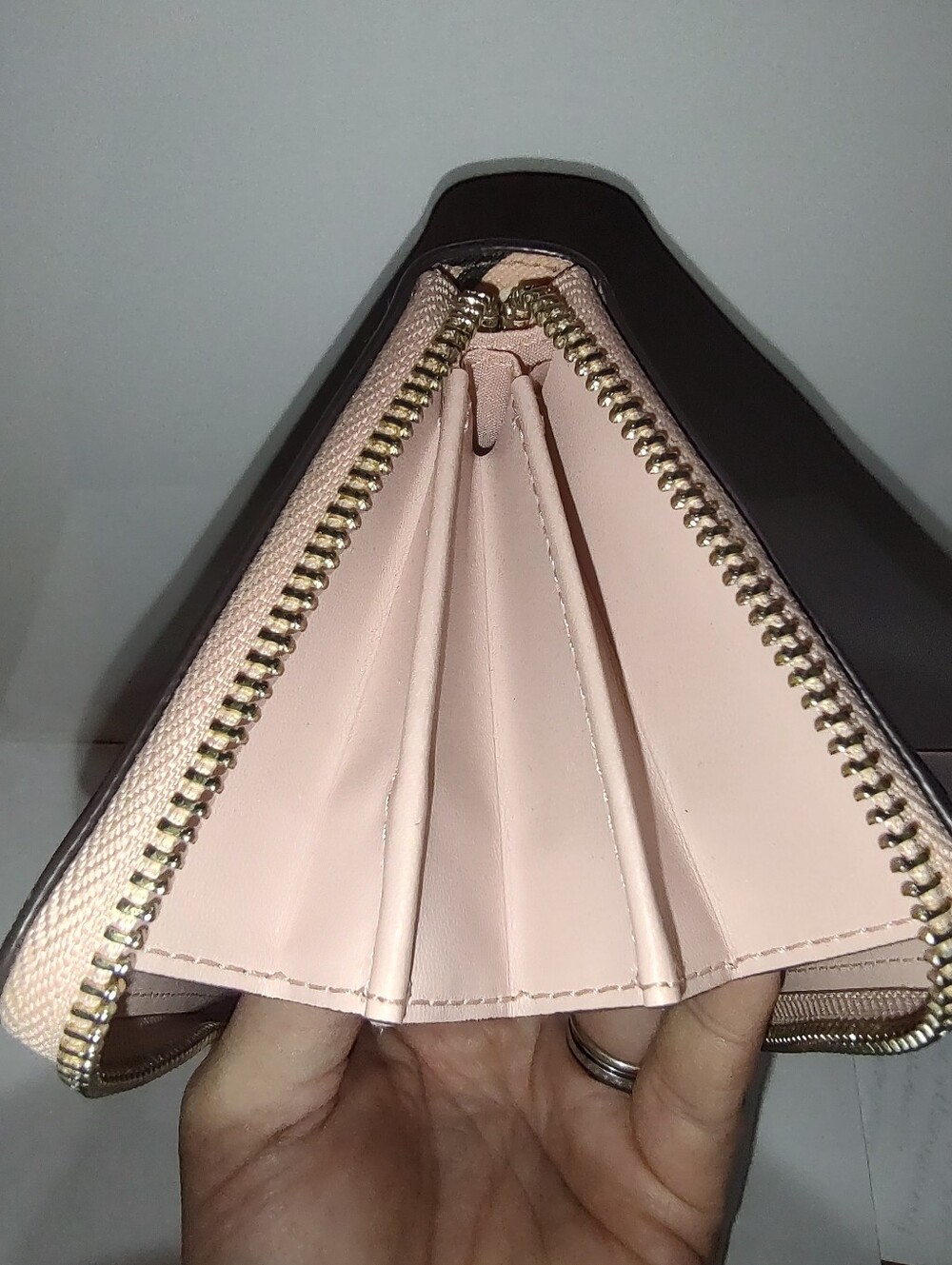 Kate Spade EUC++ Floral Long Zip Wallet (W39) - Picture 7 of 11